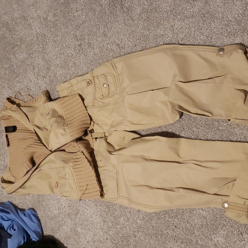 Dkny 2 piece crop cargo pants with matching vest